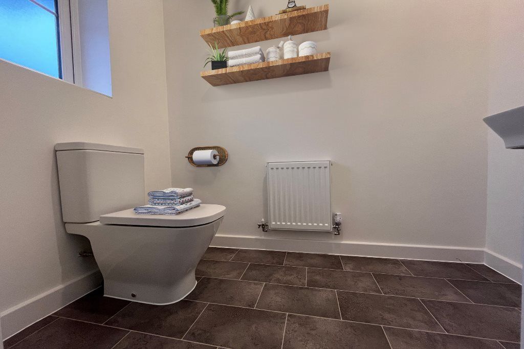 Property photo 3 of 11 WC