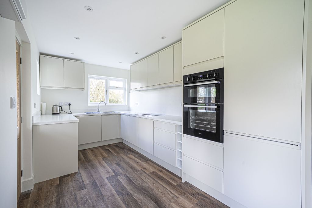 Property photo 2 of 20 Dsc00138