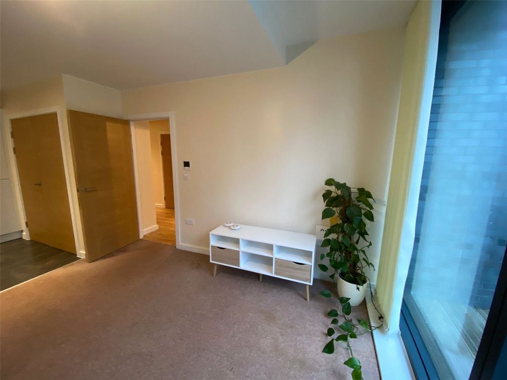 Property photo 3 of 16 Picture No. 11