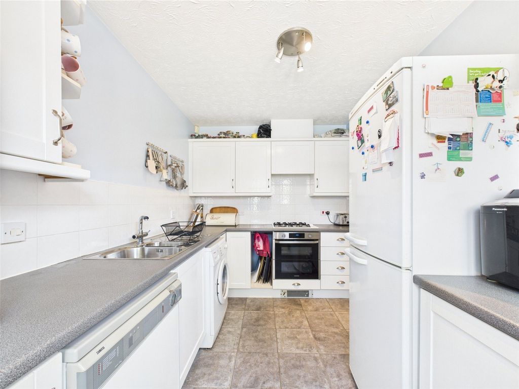 Property photo 2 of 15 Kitchen