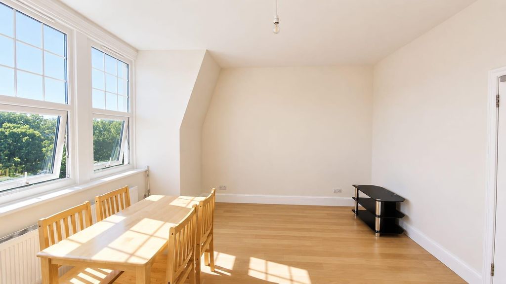 Property photo 3 of 8 Chat Gpt 1.Jpg