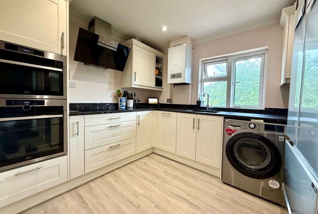 Property photo 2 of 13 Img_8795