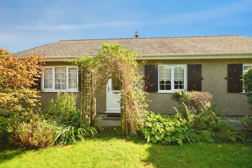 Property photo 1 of 31 Pbox-Img.Jpg