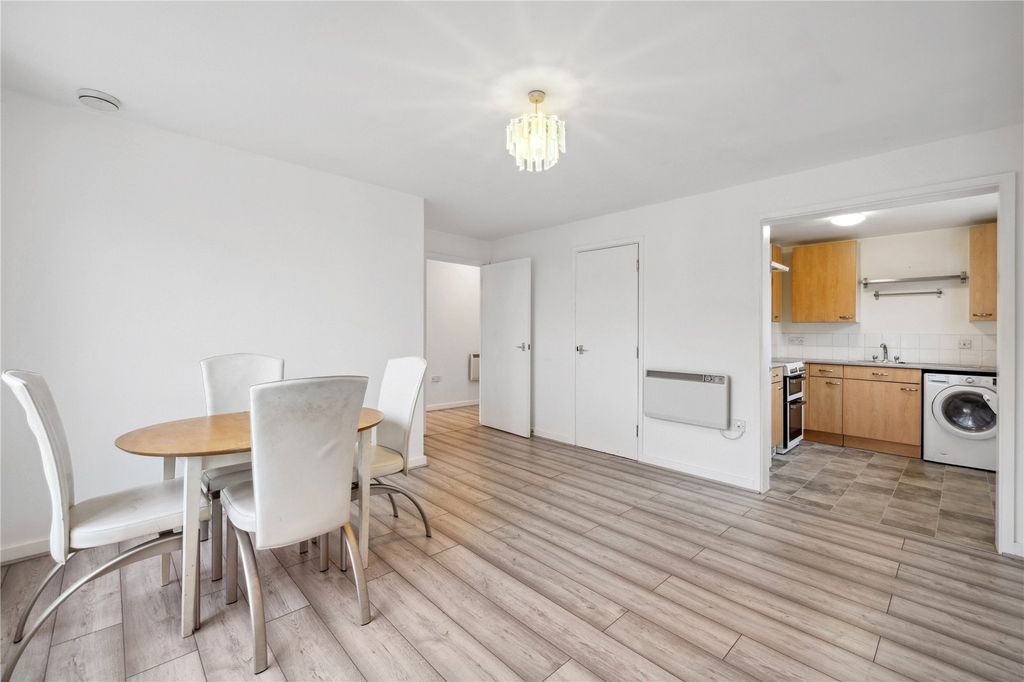 Property photo 3 of 7