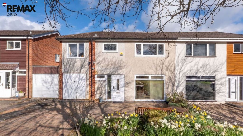 Property photo 1 of 78 Front