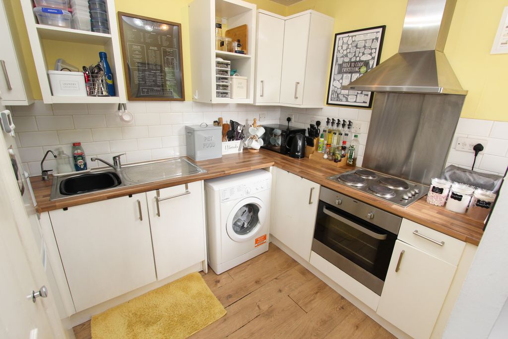 Property photo 2 of 8 Img_5251A