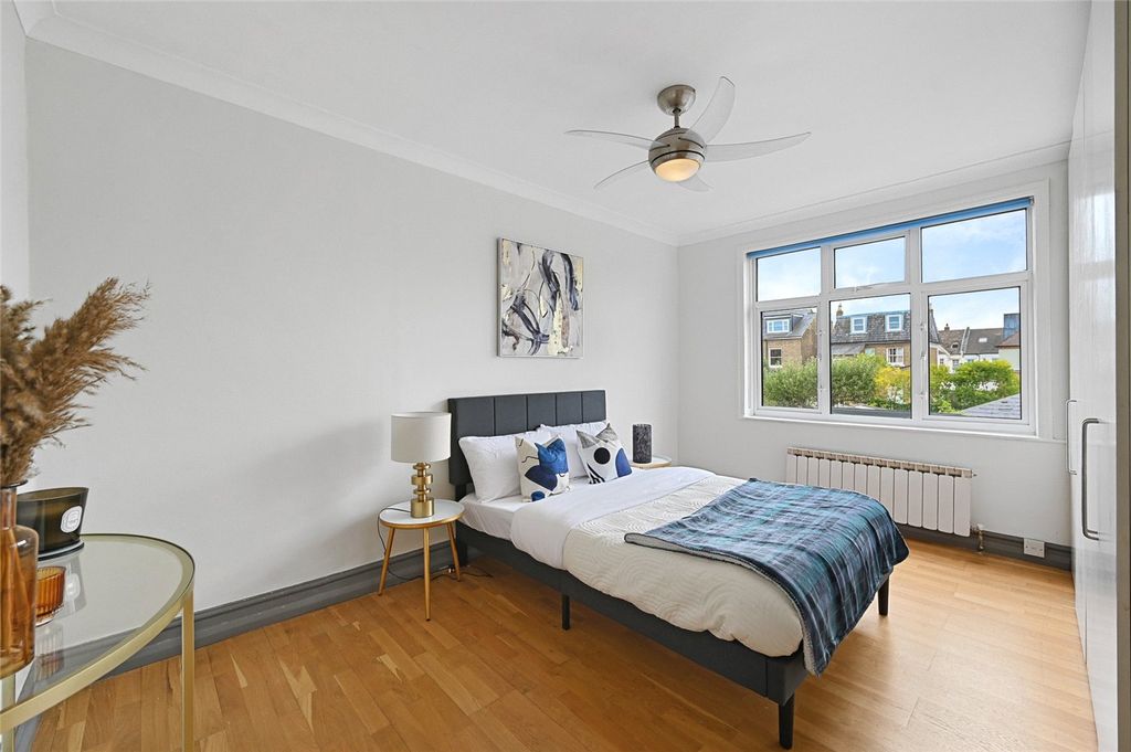 Property photo 3 of 15 Picture No. 06