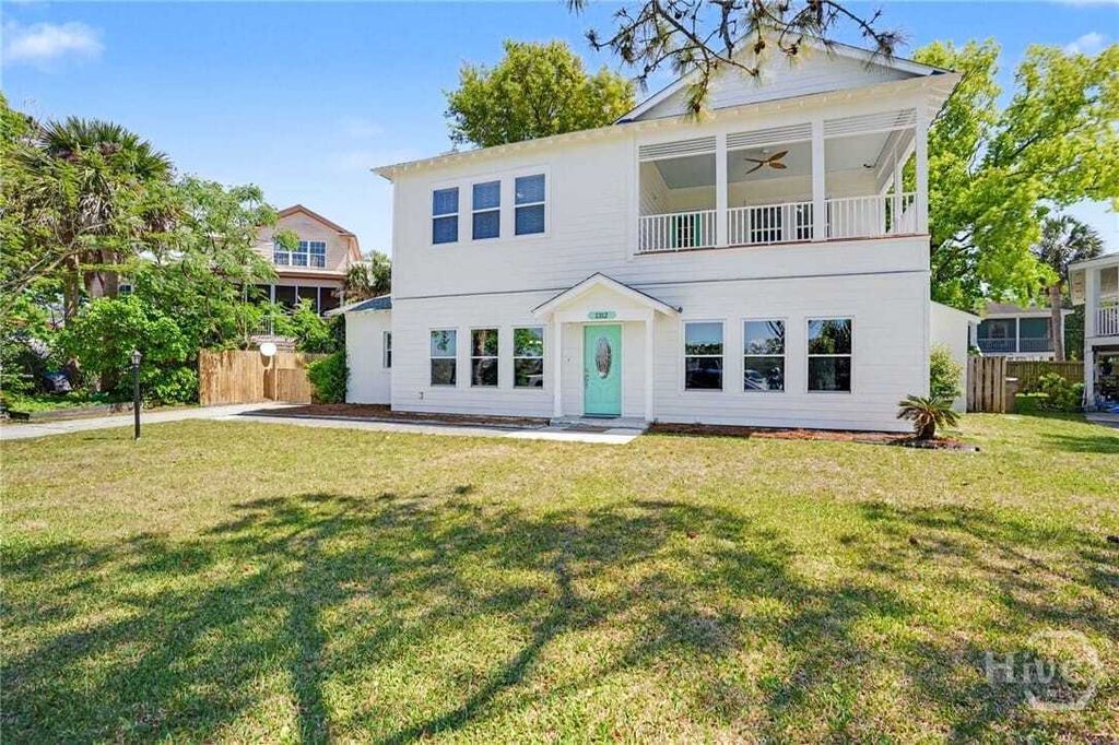 Property photo 1 of 31