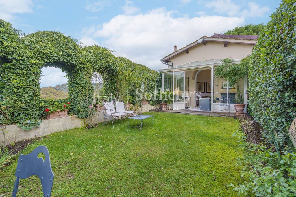 Property photo 3 of 28