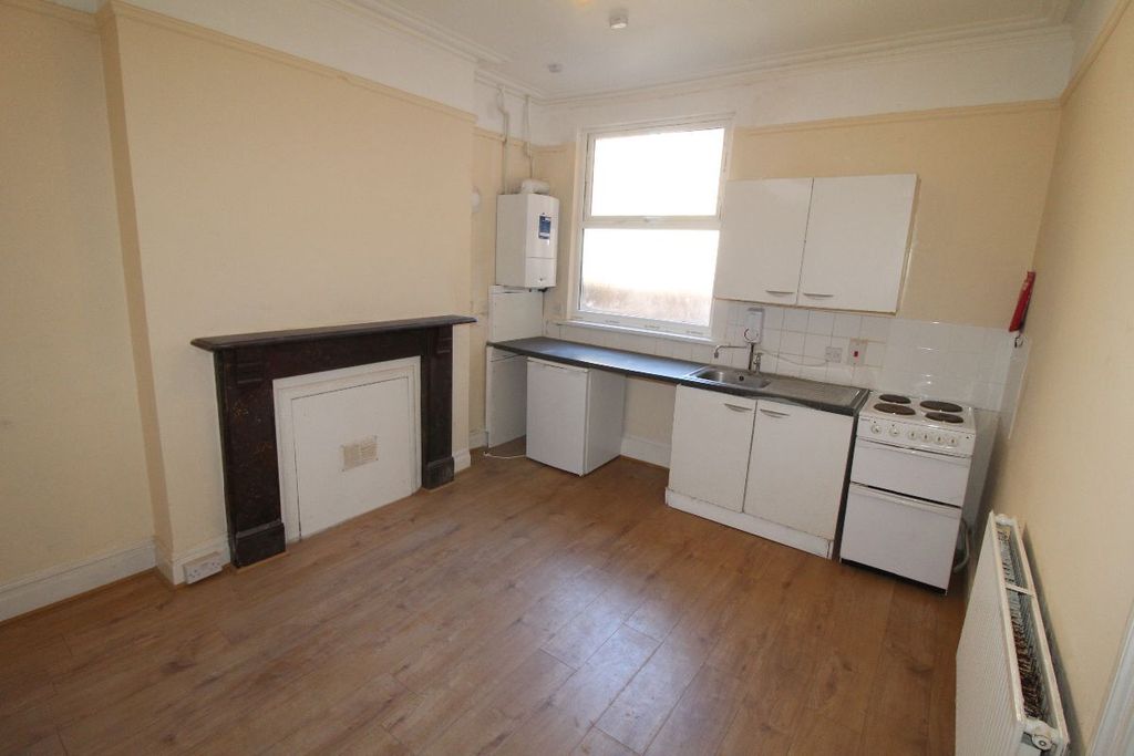 Property photo 1 of 4