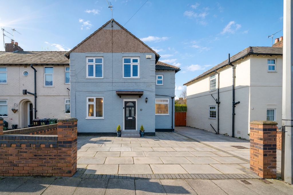 Property photo 1 of 26