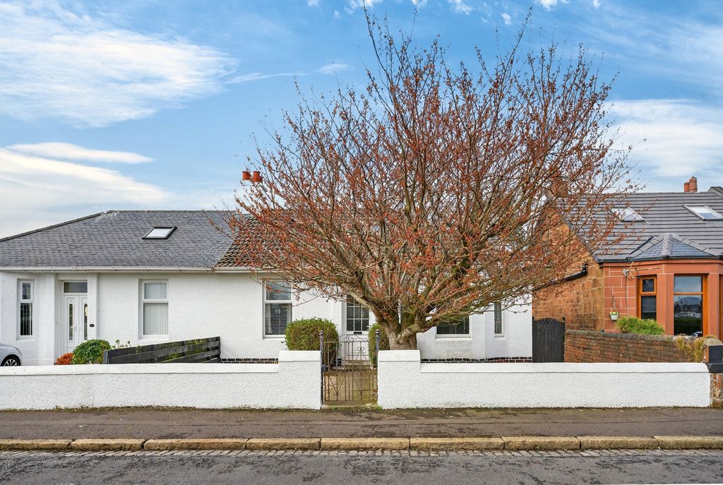 Property photo 2 of 23