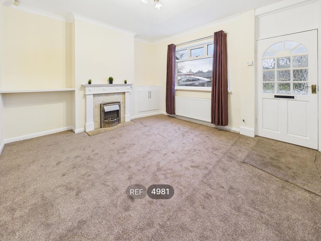 Property photo 2 of 8 Living Room