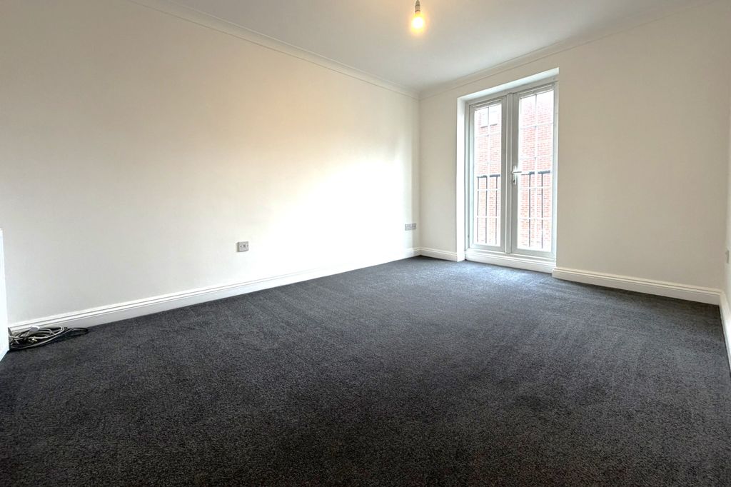 Property photo 3 of 13 Gallery