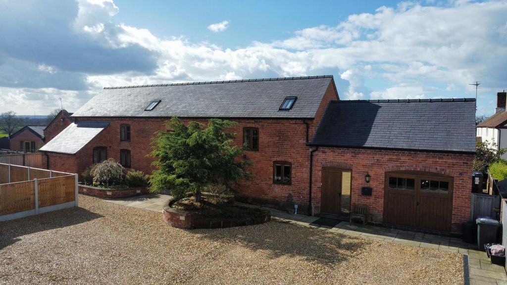 Property photo 2 of 24 Picture No. 25