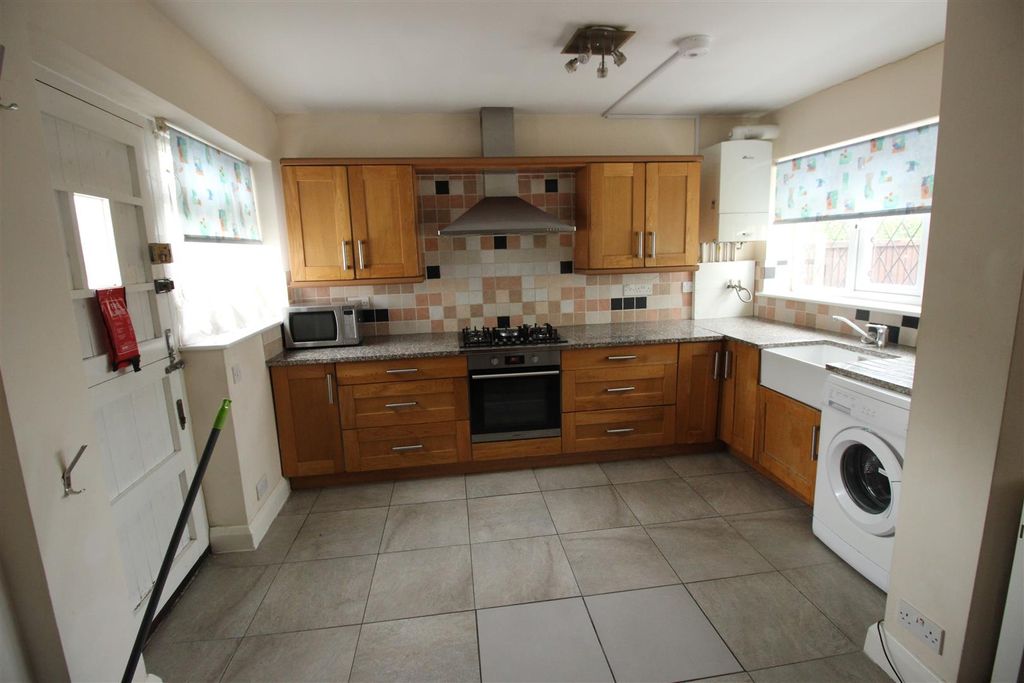 Property photo 2 of 18 71 R Ki.Jpg