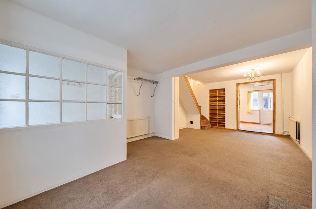 Property photo 3 of 13