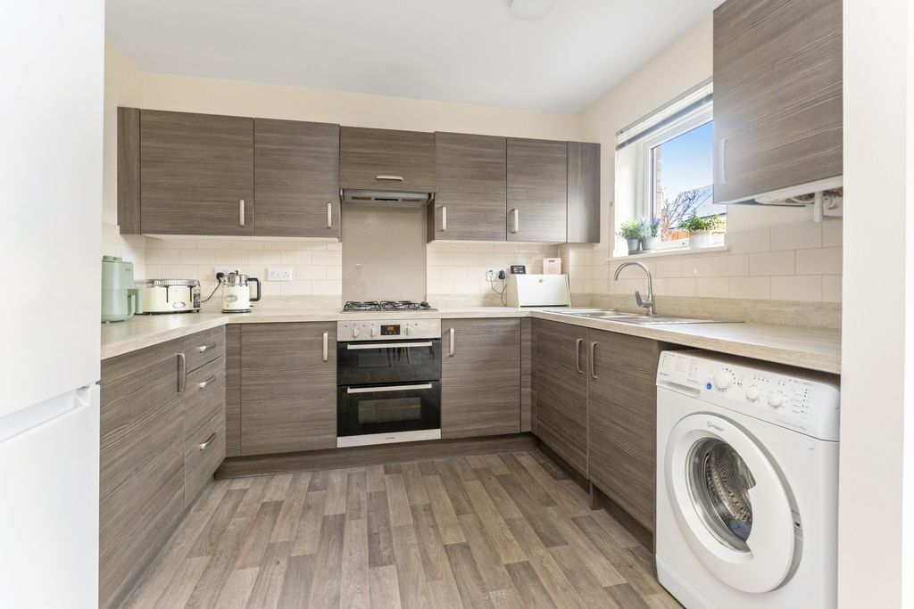 Property photo 3 of 17 Property Image 3