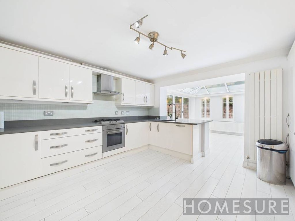 Property photo 3 of 64