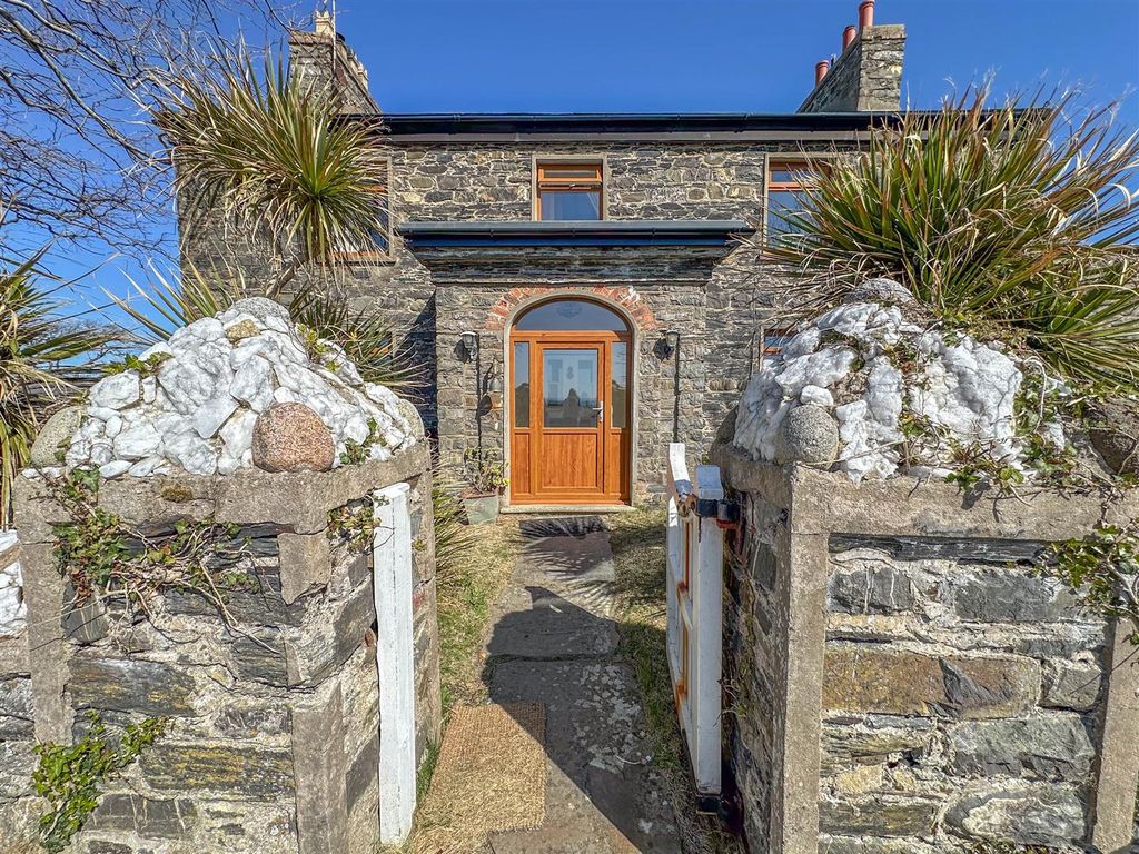 Property photo 2 of 42 Ballagawne Farmhouse (3).Jpg