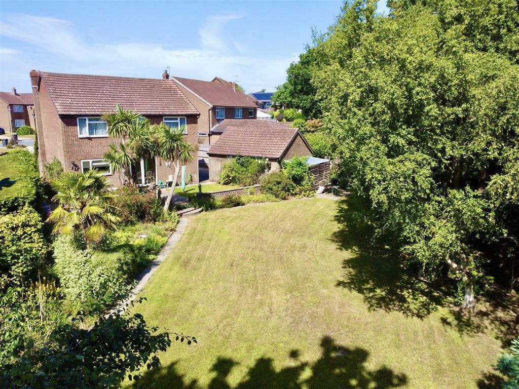 Property photo 1 of 39