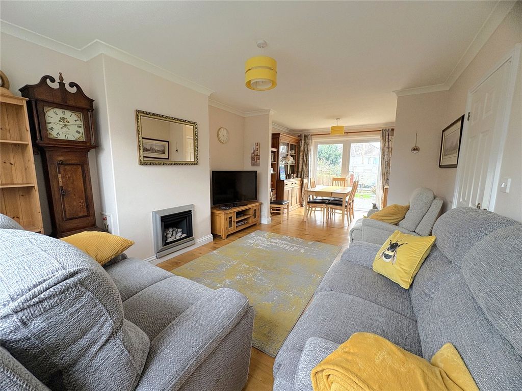 Property photo 3 of 22 Picture No. 36