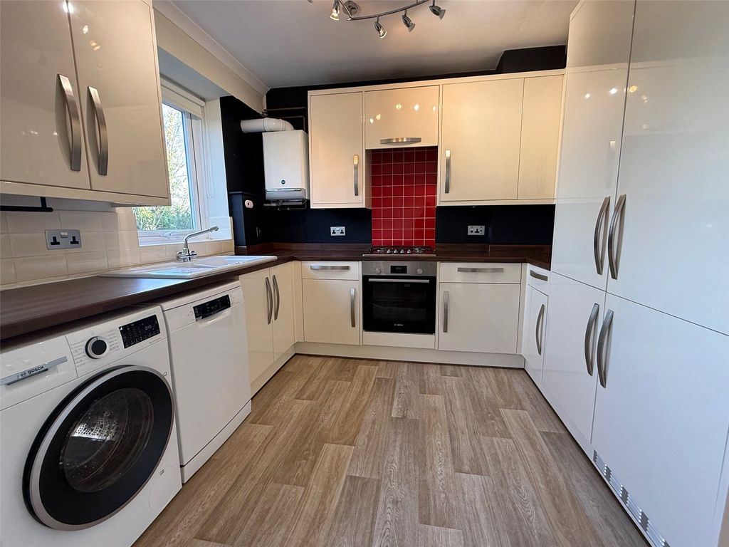 Property photo 3 of 8 Picture No. 08