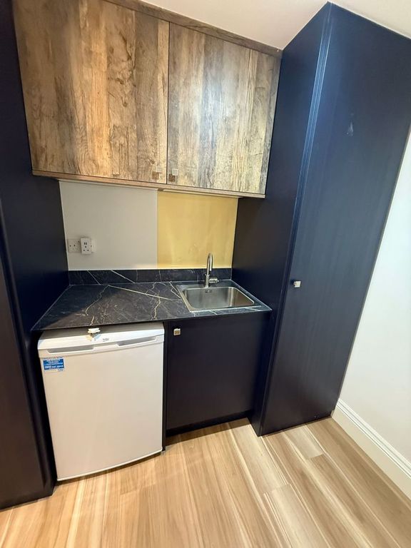 Property photo 3 of 10 Photo 13