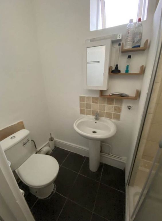 Property photo 3 of 4