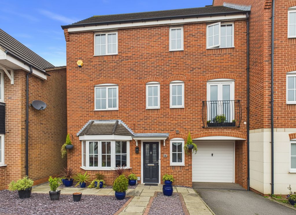 Property photo 1 of 27 Cam04425G0Pr0374Still037001