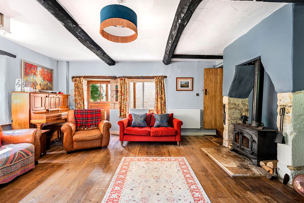 Property photo 3 of 34 40_85963