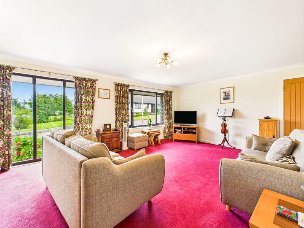 Property photo 3 of 27