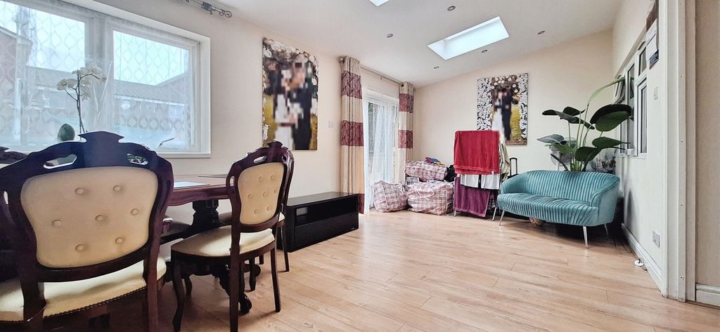 Property photo 2 of 10 Reception Room