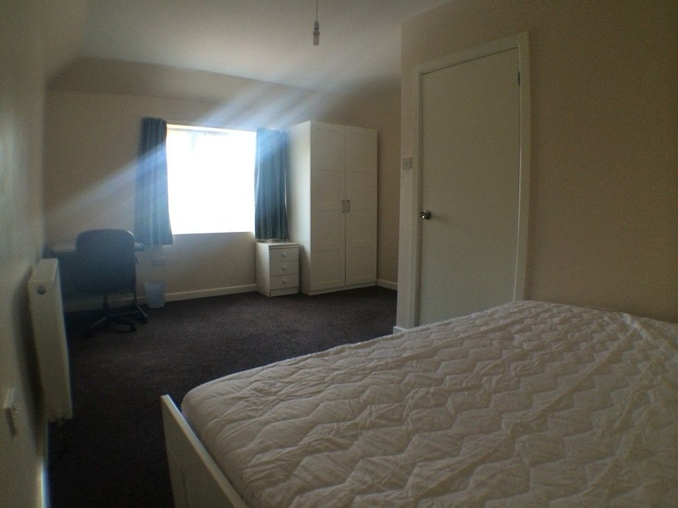 Property photo 3 of 10 7