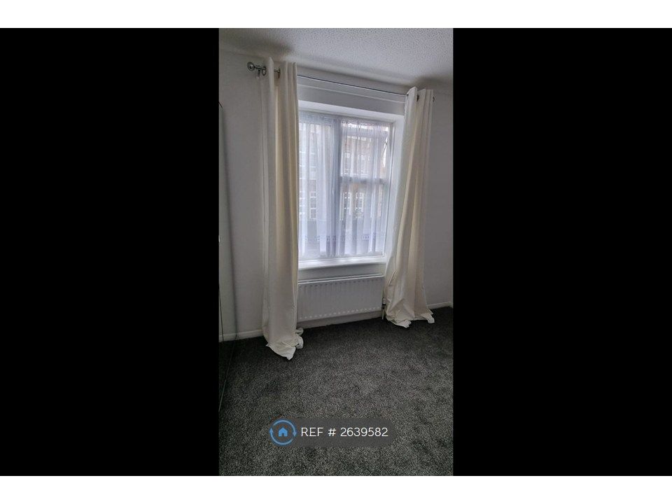 Property photo 3 of 21 Bedroom