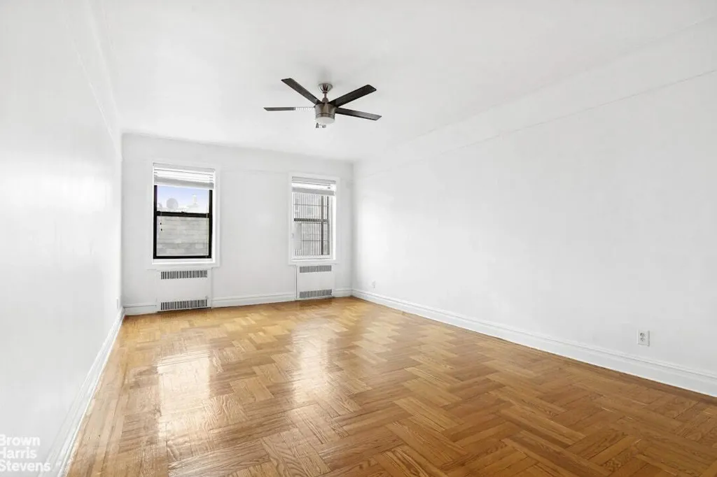 Property photo 3 of 9 <Alttext/>