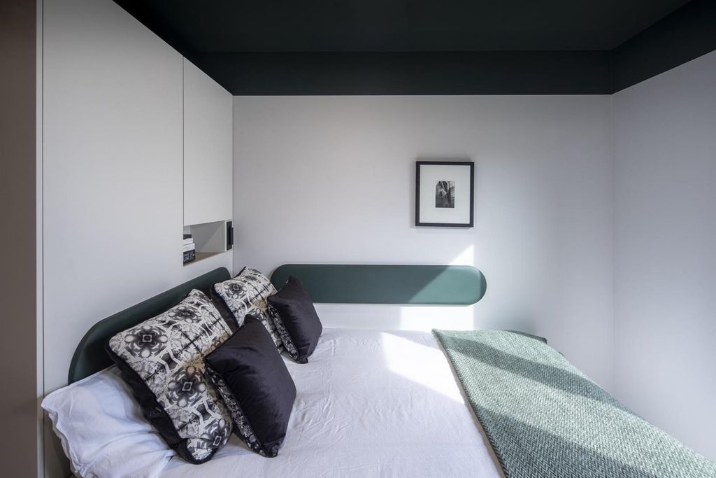 Property photo 3 of 25