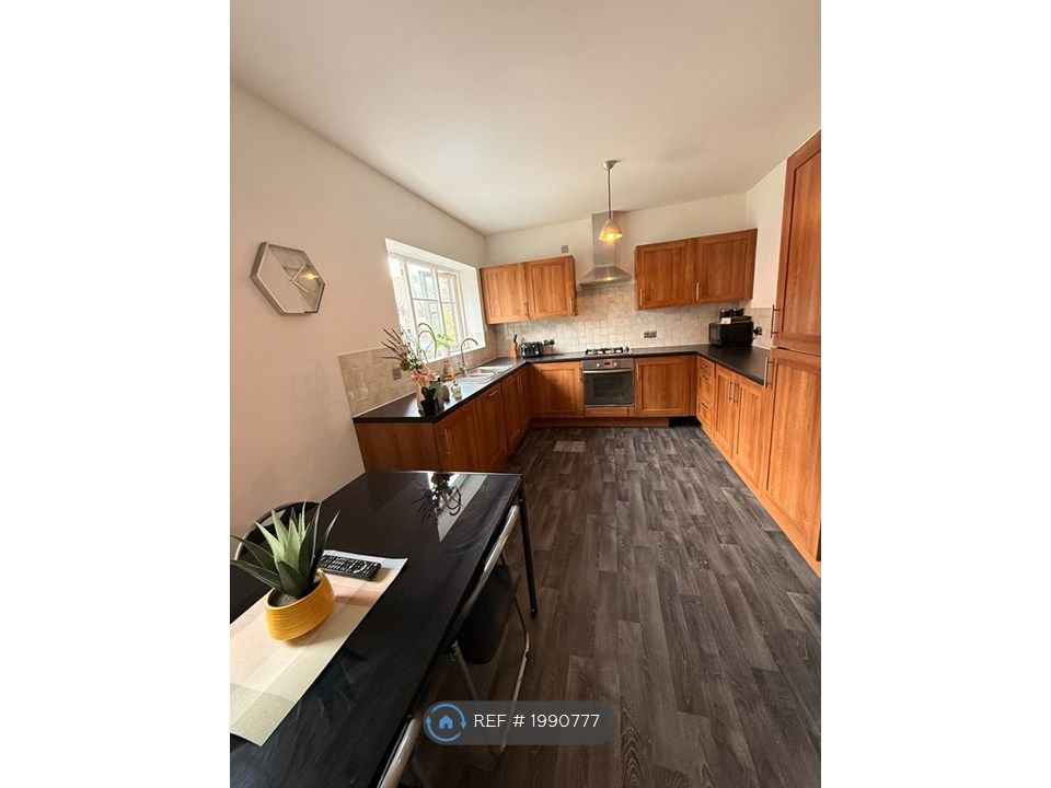 Property photo 3 of 13 Kitchen/Diner