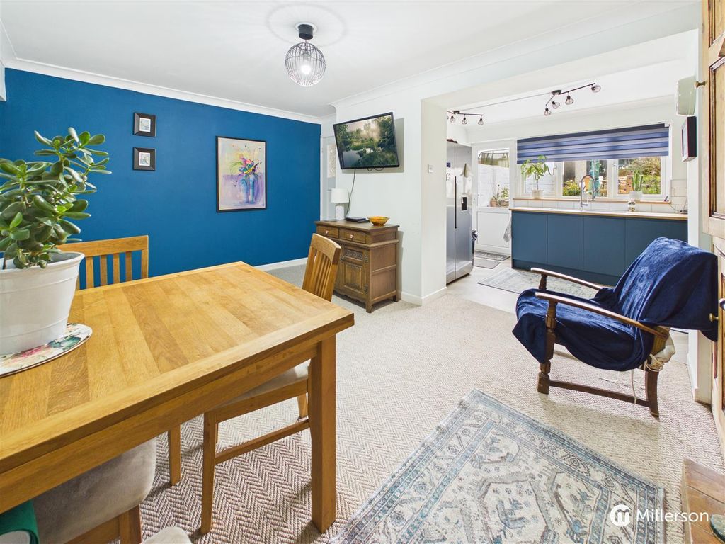 Property photo 3 of 19 Dining Room