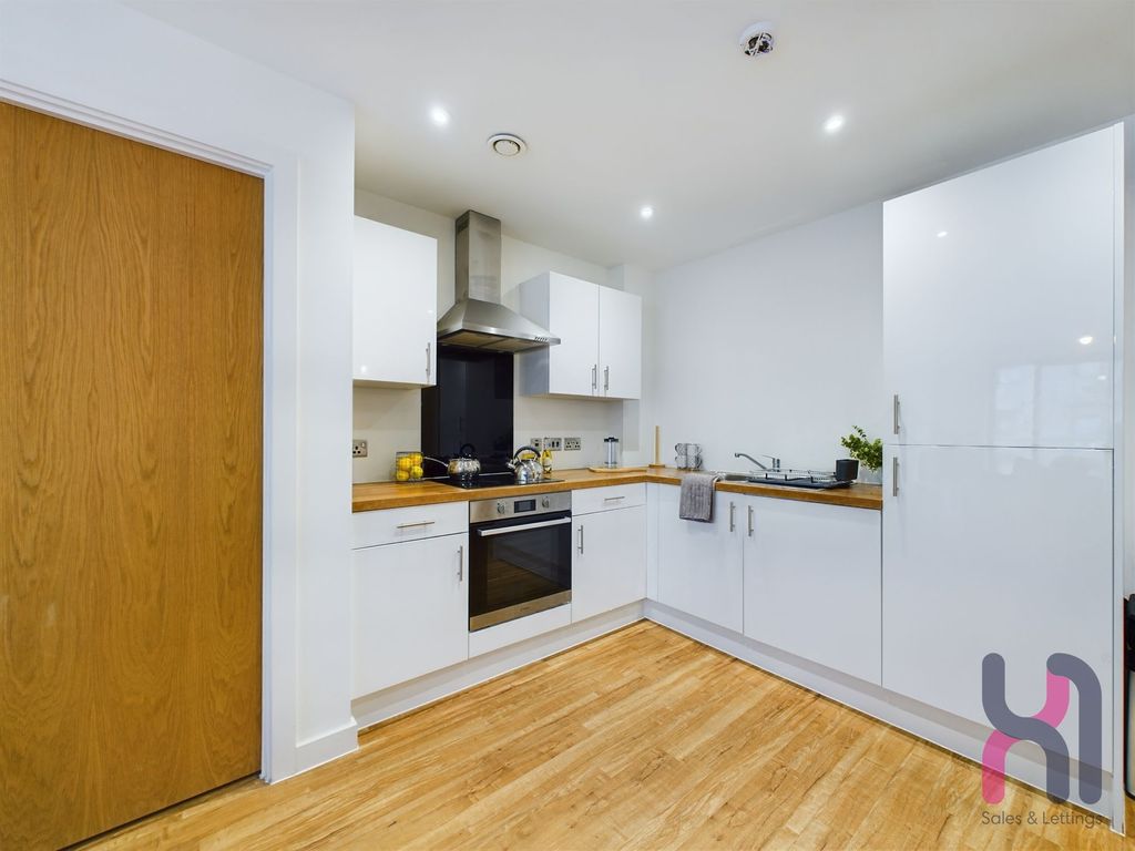 Property photo 3 of 7