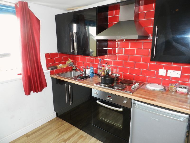 Property photo 1 of 4