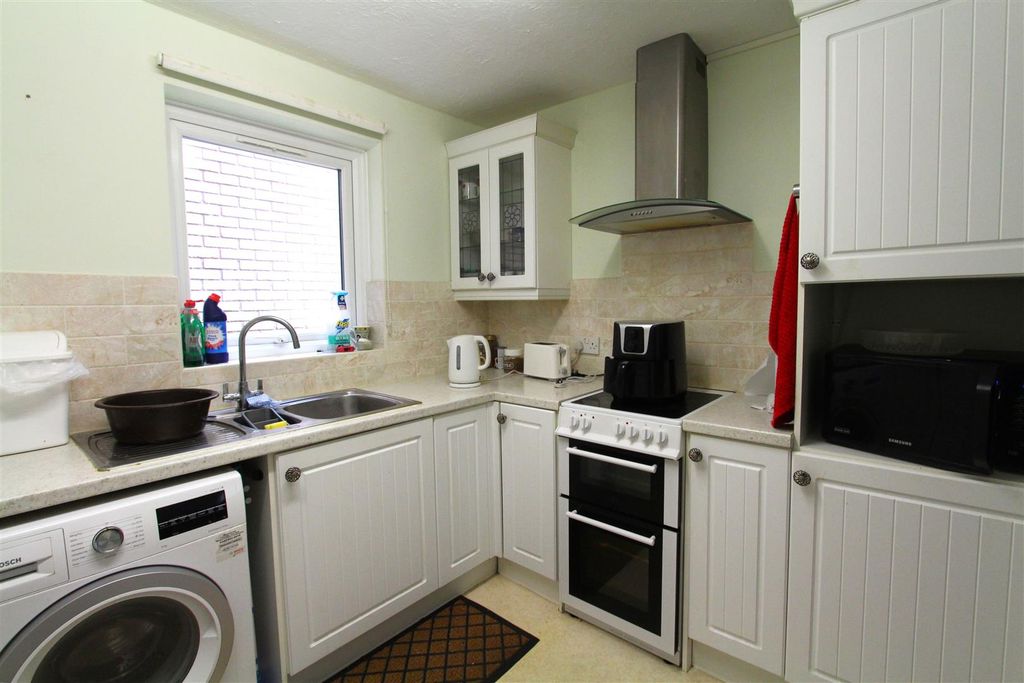 Property photo 3 of 11 Img_1174.Jpg