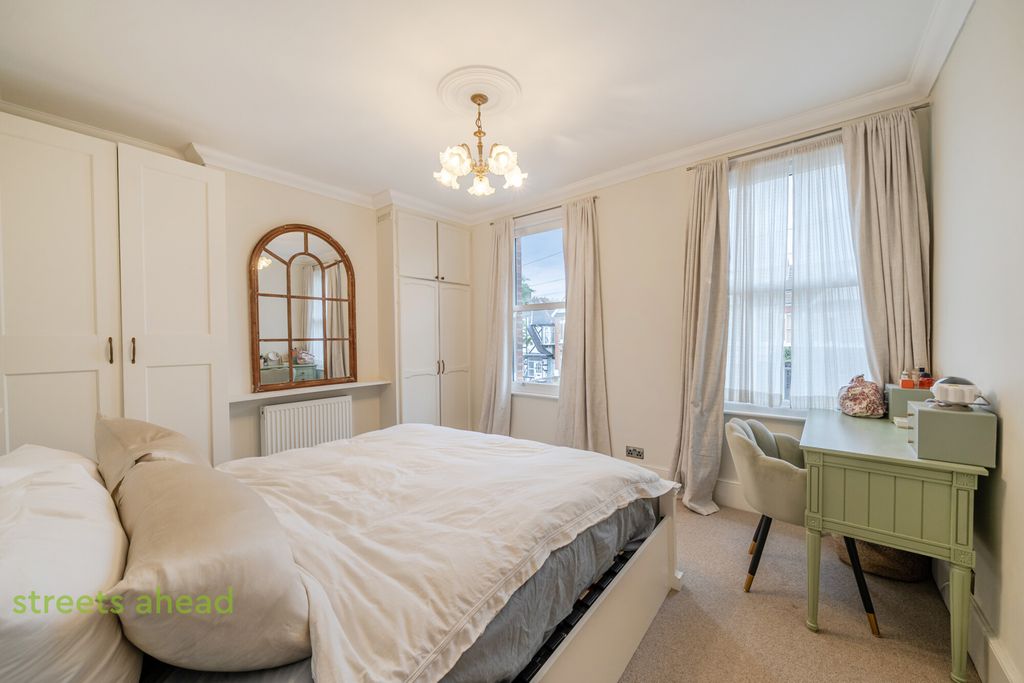Property photo 2 of 22 d25435c0-848A-402...