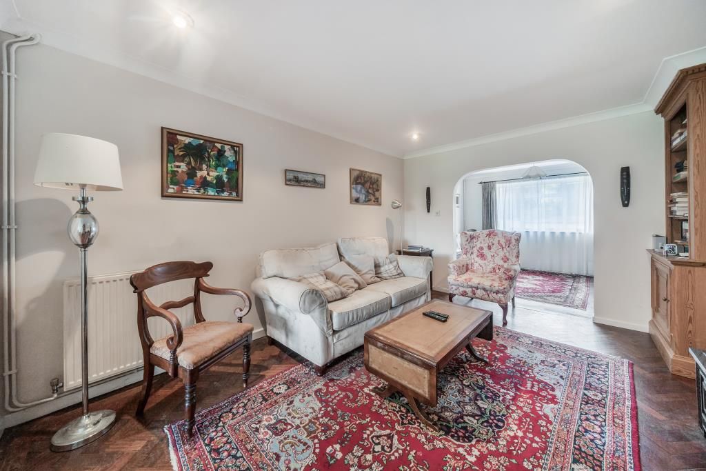 Property photo 2 of 20 Living Room