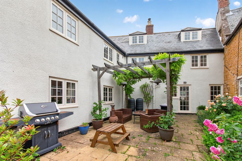 Additional image 20 of 5 bed terraced house for saleMain Street, Belton In Rutland, Oakham LE15