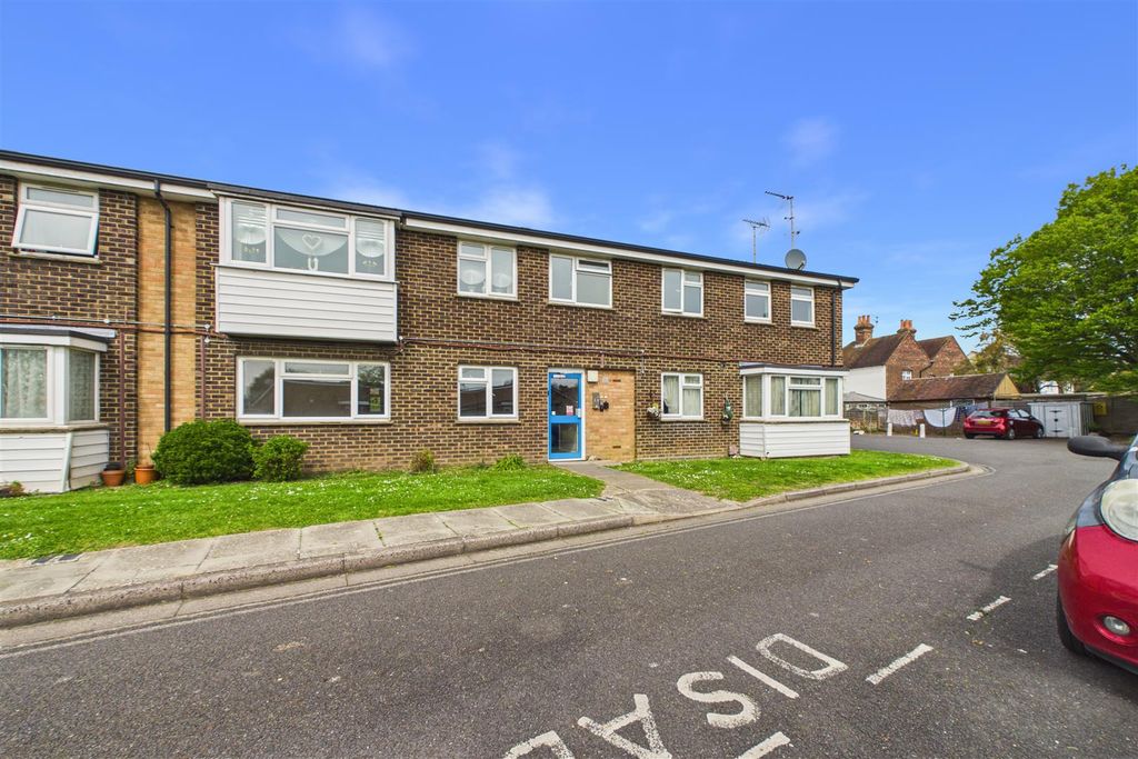 Property photo 1 of 11 Cam01894G0-Pr0287-Still001.Jpg