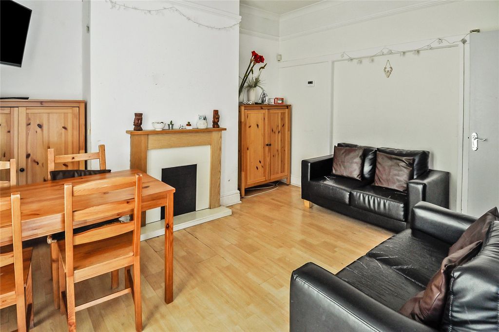 Property photo 2 of 5 Picture No. 01