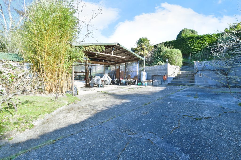 Property photo 3 of 18