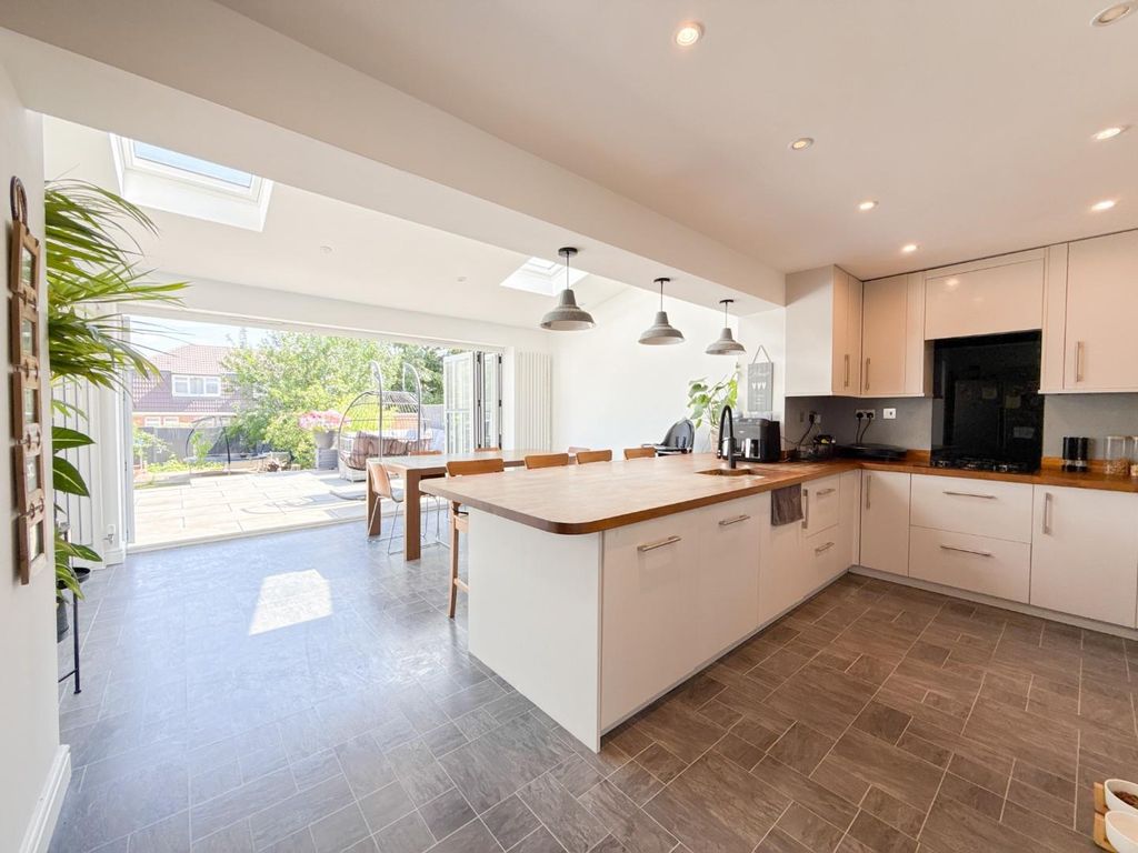 Property photo 3 of 26 Open Plan Kitchen / Dining Room