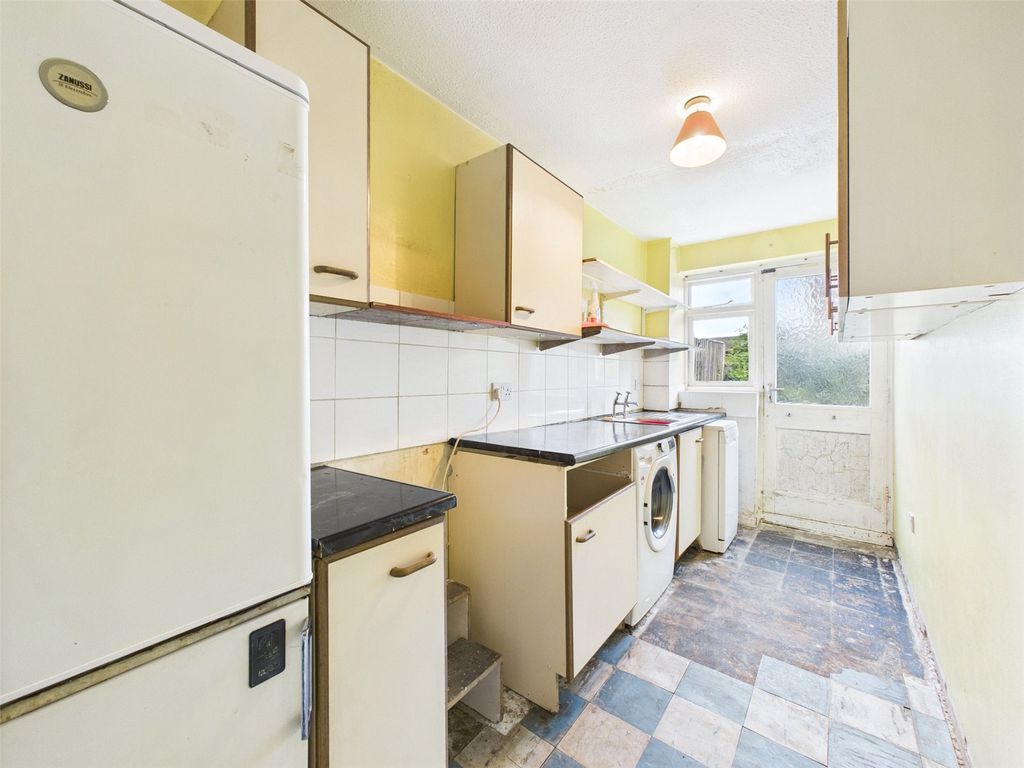 Property photo 2 of 8 Picture No. 04